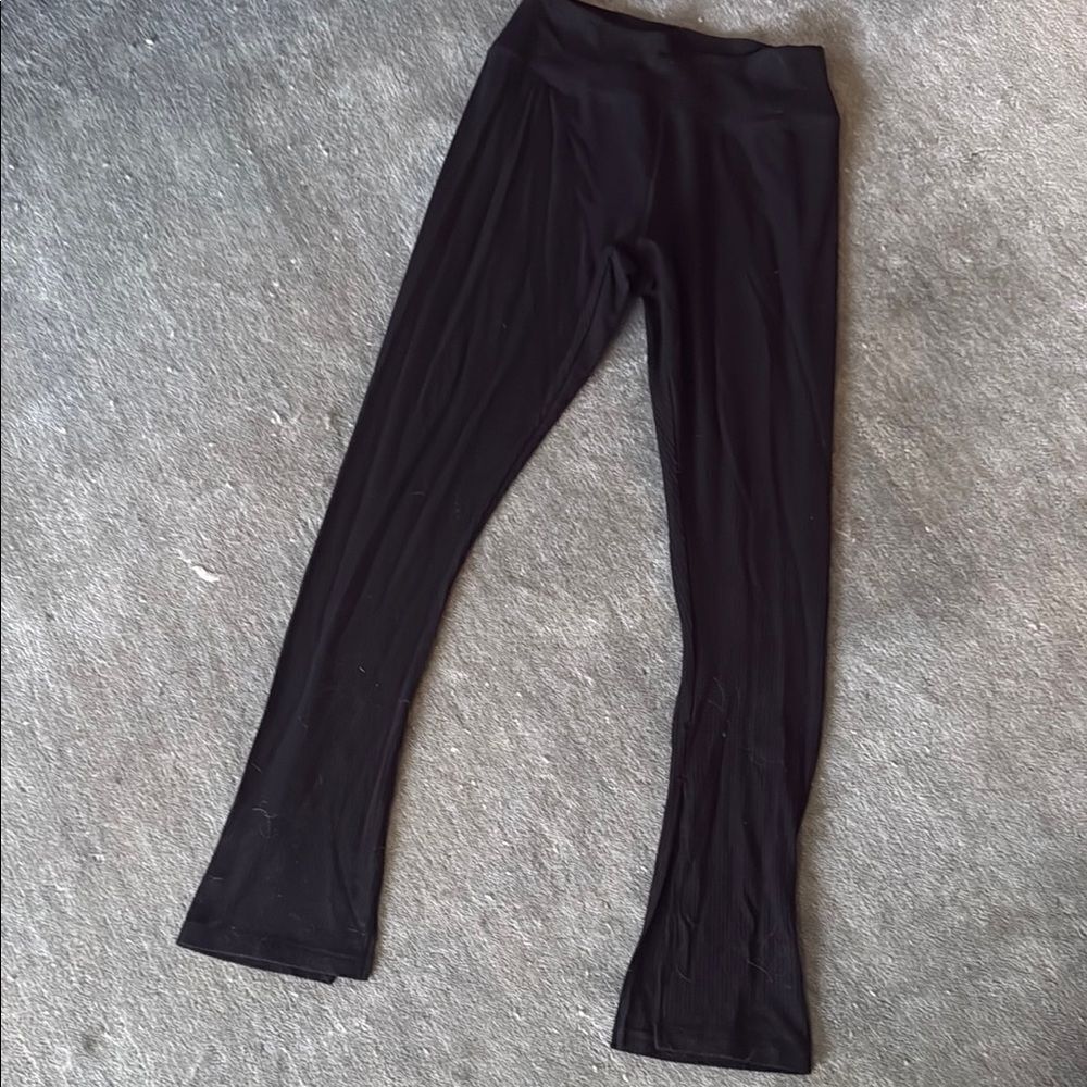 Year of Ours Black Ribbed Leggings - Long Pants - Front Slit - Like New - Medium